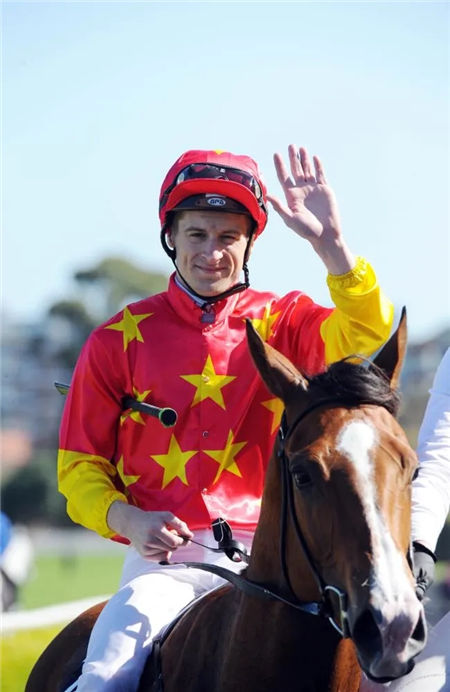 “云丝仙子”连胜之前,连续5次都没赢她!CHC赛马皇后“第一封印”! 大陆赛马网 (4).jpg