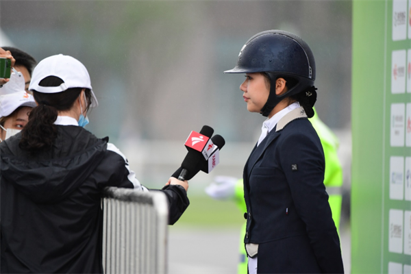 00后女骑手登全运会马术舞台,助家乡陕西实现零突破 大陆马 (5).png