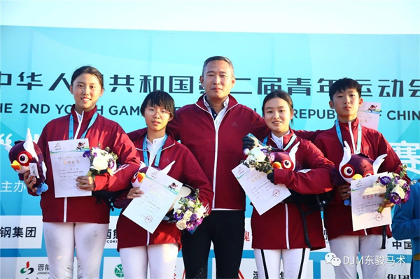 东骏马术夏令营开营 (8).jpg