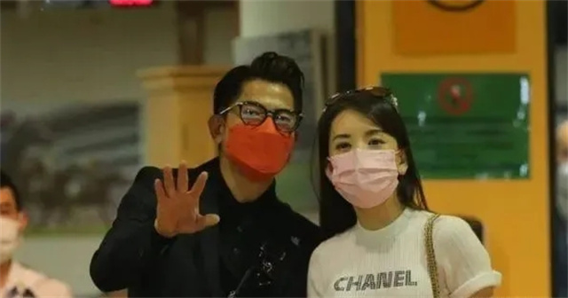 马场秀恩爱:天王郭富城携妻方媛现场观看爱驹“舞士精神”比赛 大陆赛马网 赛马网 赛马 (6).jpg