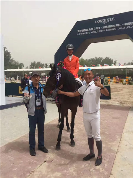 被北大录取的马术女孩宫婧溪:小朋友总会轻言放弃,但长大后会感谢家长的坚持! 青马网大陆马 (2).jpg