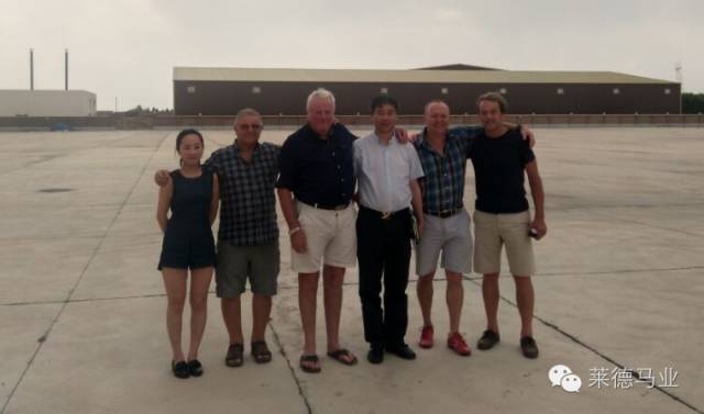 新西兰专家组进驻莱德饲料加工厂 2.jpg