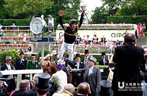 皇家赛马会圆满收官!传奇骑师戴图理斩获爱斯科特52胜 大陆赛马网3.jpg