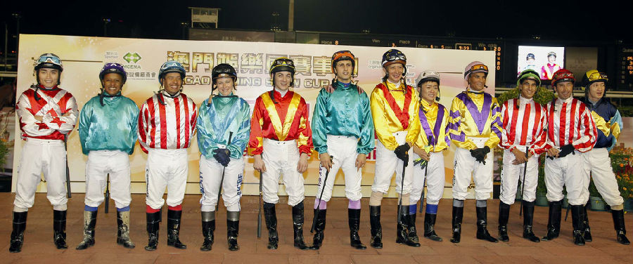 澳门娱乐展骑师挑战赛落幕 澳门骑手包揽冠亚军.jpg