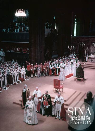 1953年,伊丽莎白女王的加冕仪式 大陆赛马网