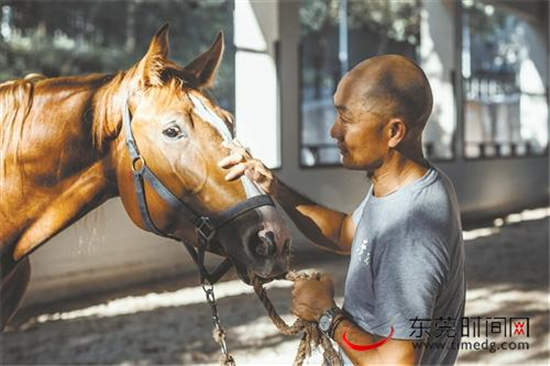 “以梦为马”长安父子李振强、李耀锋的马上人生