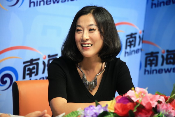 大陆赛马网 滕奕霏:将水产品卖进中南海的海南女子精英马术队队长.jpg