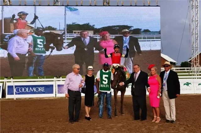 中国内地的速度赛马进入冬歇期,但中国赛马人的海外捷报频传,这一次为我们带来喜讯的是大陆目前唯一在国外征战的骑师——覃勇 (1).jpg