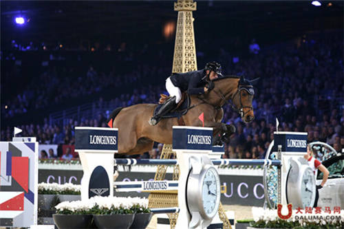 浪琴表马术大师赛于巴黎顺利举行第二站赛事.jpg