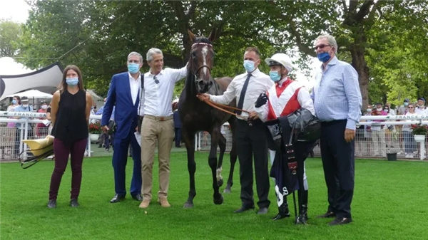 “巨富港”胜出法国赛马二级赛奥卡鲁锦标 大陆赛马网.jpg