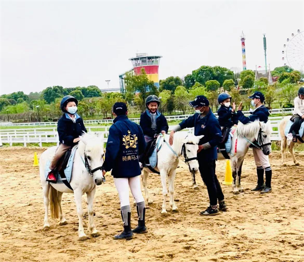 青马·校园马术社团 大陆马陪伴小小骑士一路成长! 大陆马 (5).png