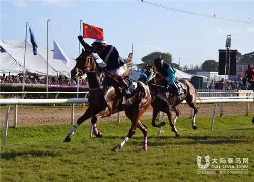 三地同日出赛CHC杰士迎完美周末:覃勇夺中国骑师海外首冠最轰动 1.jpg