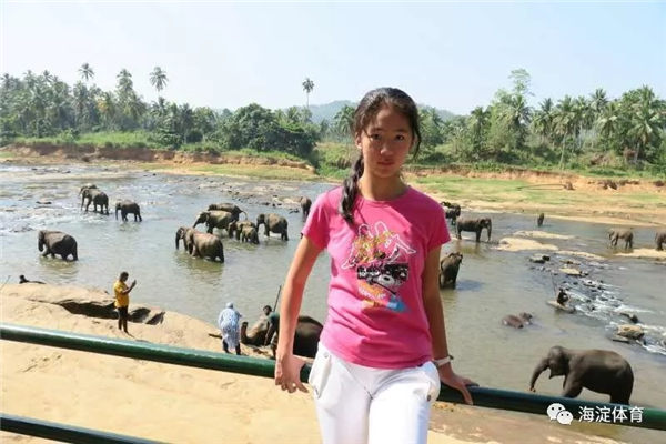 被北大录取的马术女孩宫婧溪:小朋友总会轻言放弃,但长大后会感谢家长的坚持! 青马网大陆马 (6).jpg