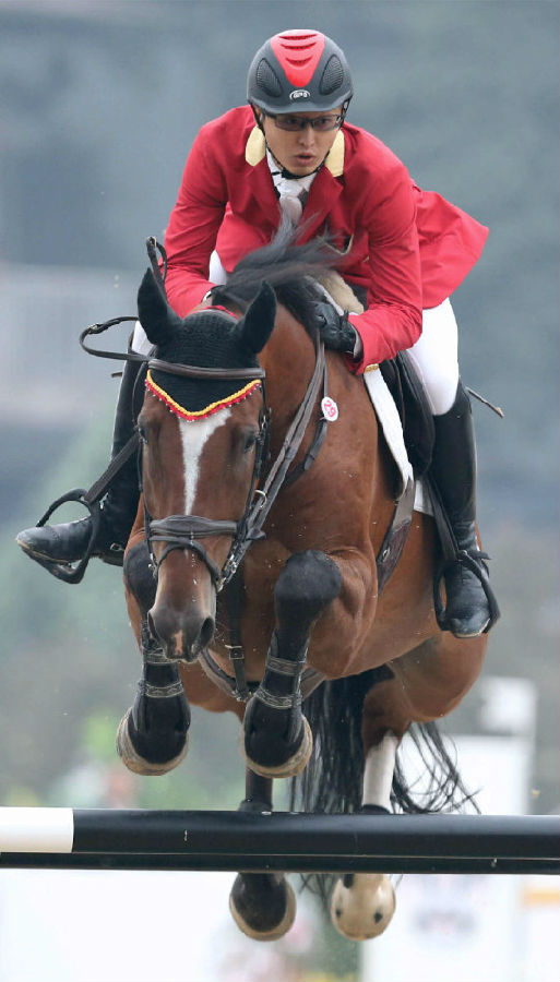 2014中国马术巡回赛北京站国内专业骑手介绍韩壮壮 大陆赛马网.jpg