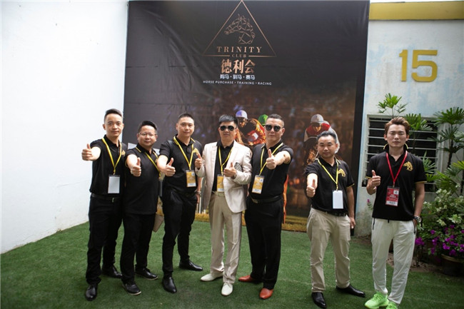 300华人马主齐聚马来西亚!德利会已成亚洲最大马主团体 大陆赛马网3.jpg