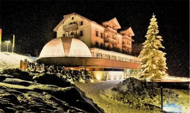 瑞士新冠确诊人数超2万 CHC旗下瑞士爱宾娜滑雪水疗度假酒店暂时休馆 大陆赛马网 (1).jpg