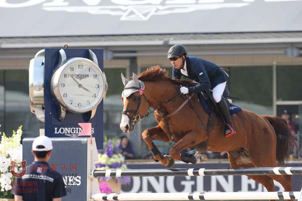 冠军骑手刘同晏:马术世界杯中国联赛在促进马术发展 大陆赛马网2.jpg