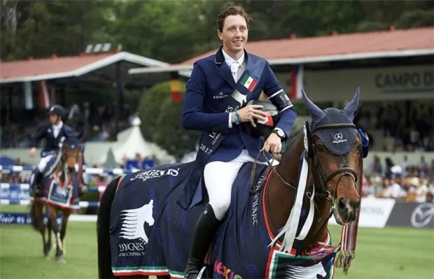 世界排名第二马术骑手马丁·福斯新获顶级赛驹 青马网大陆马.jpg