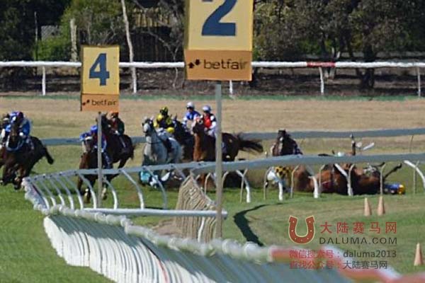 2天2女骑师坠亡 澳全国赛马俱乐部降半旗悼念 大陆赛马网5.jpg