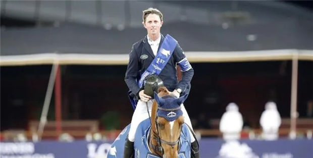 英国奥运马术金牌骑手本·马赫能否连续三年夺环球马术冠军赛总冠军? 青马网.jpg