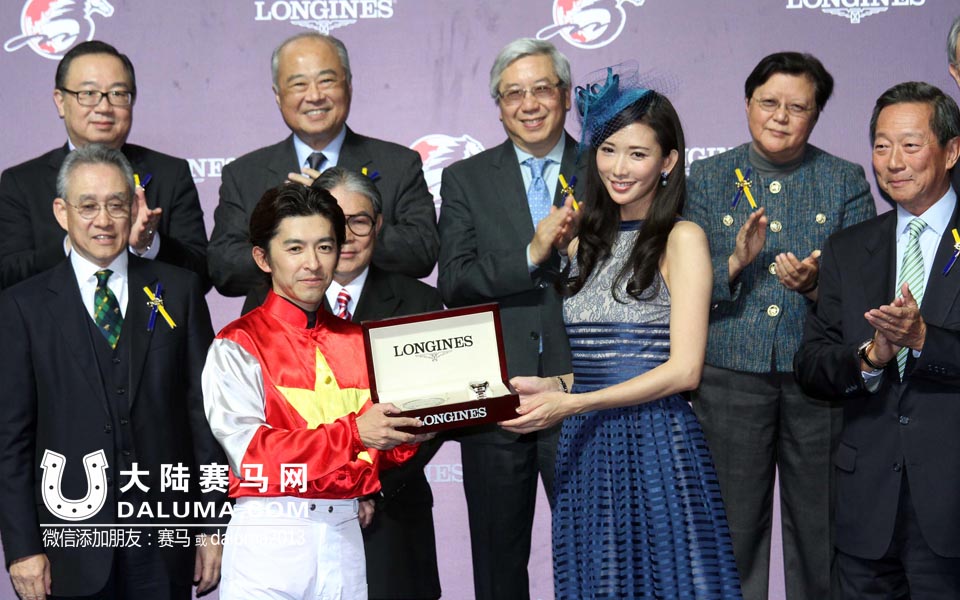 浪琴表国际骑师锦标赛颁奖仪式高清组图